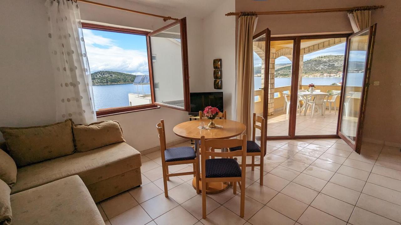 Apartments Dario Ražanj Eksteriør billede