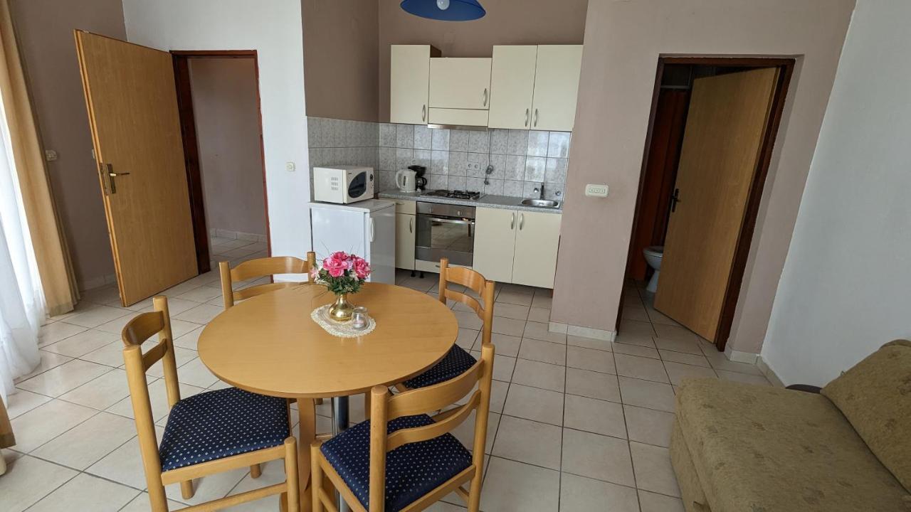 Apartments Dario Ražanj Eksteriør billede