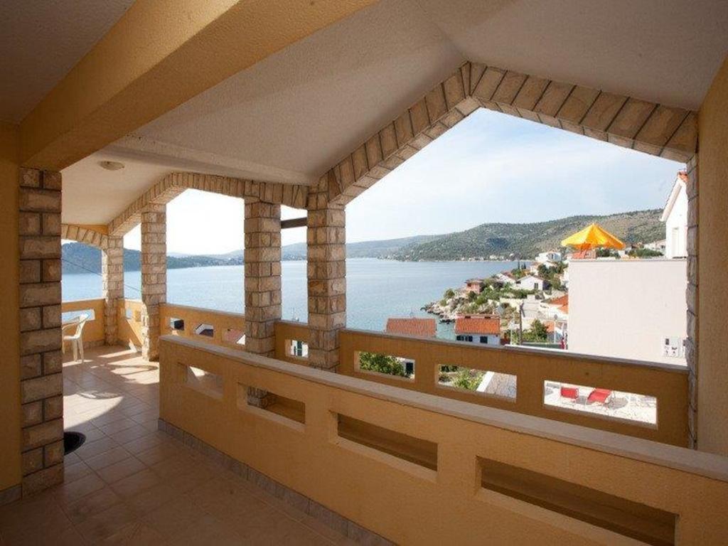 Apartments Dario Ražanj Eksteriør billede
